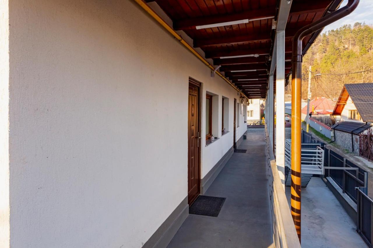 Vaias Aparts Targu Neamt Exteriér fotografie